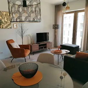  Apartment Bartine - Modern And Spacious Flat Near The Sea, Free Parking Space